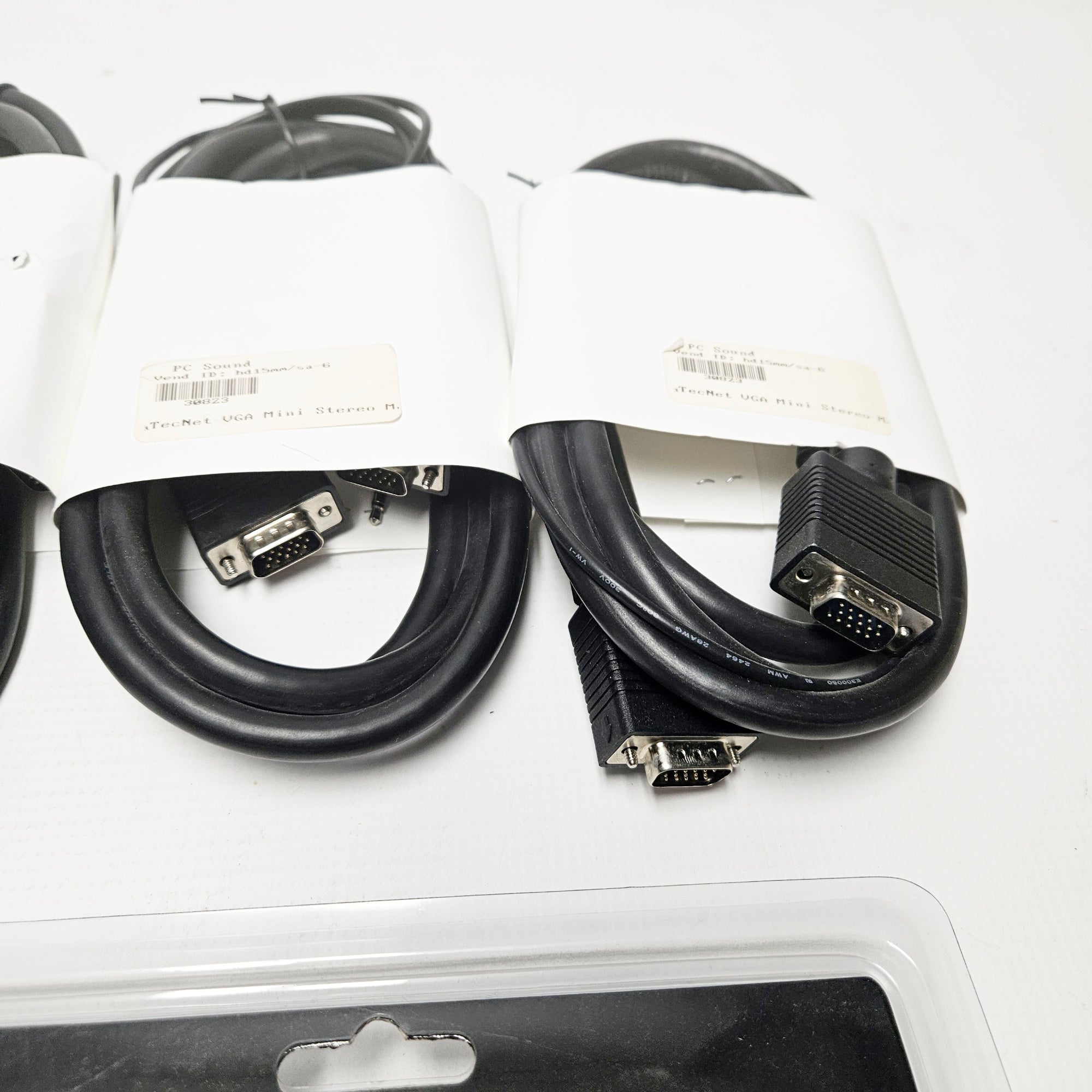 C2G RapcoHorizon Dayton Audio VGA HD15 3.5 Composite RCA Cable Wall Plate Bundle