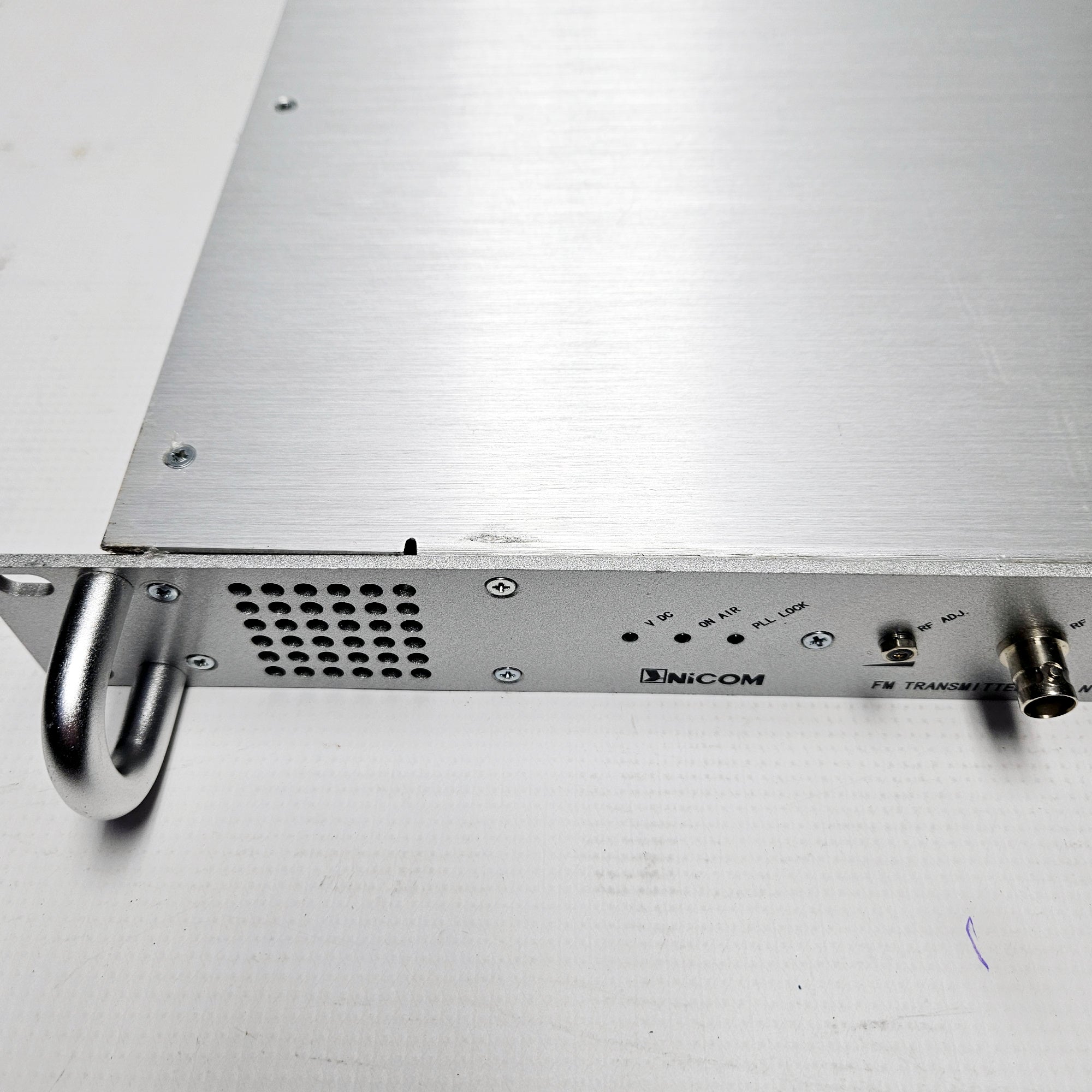USED Nicom NT30 Transmitter ADB-FM1 Antenna Dipole & Cable Bundle