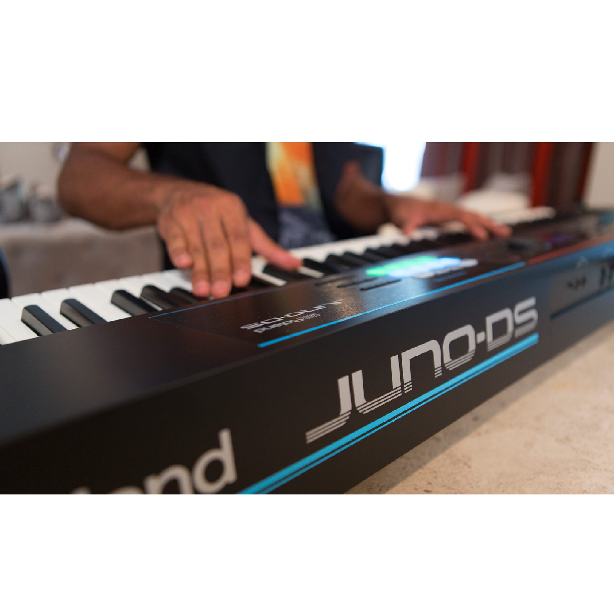 Roland JUNO-DS88 88-Key Synthesizer