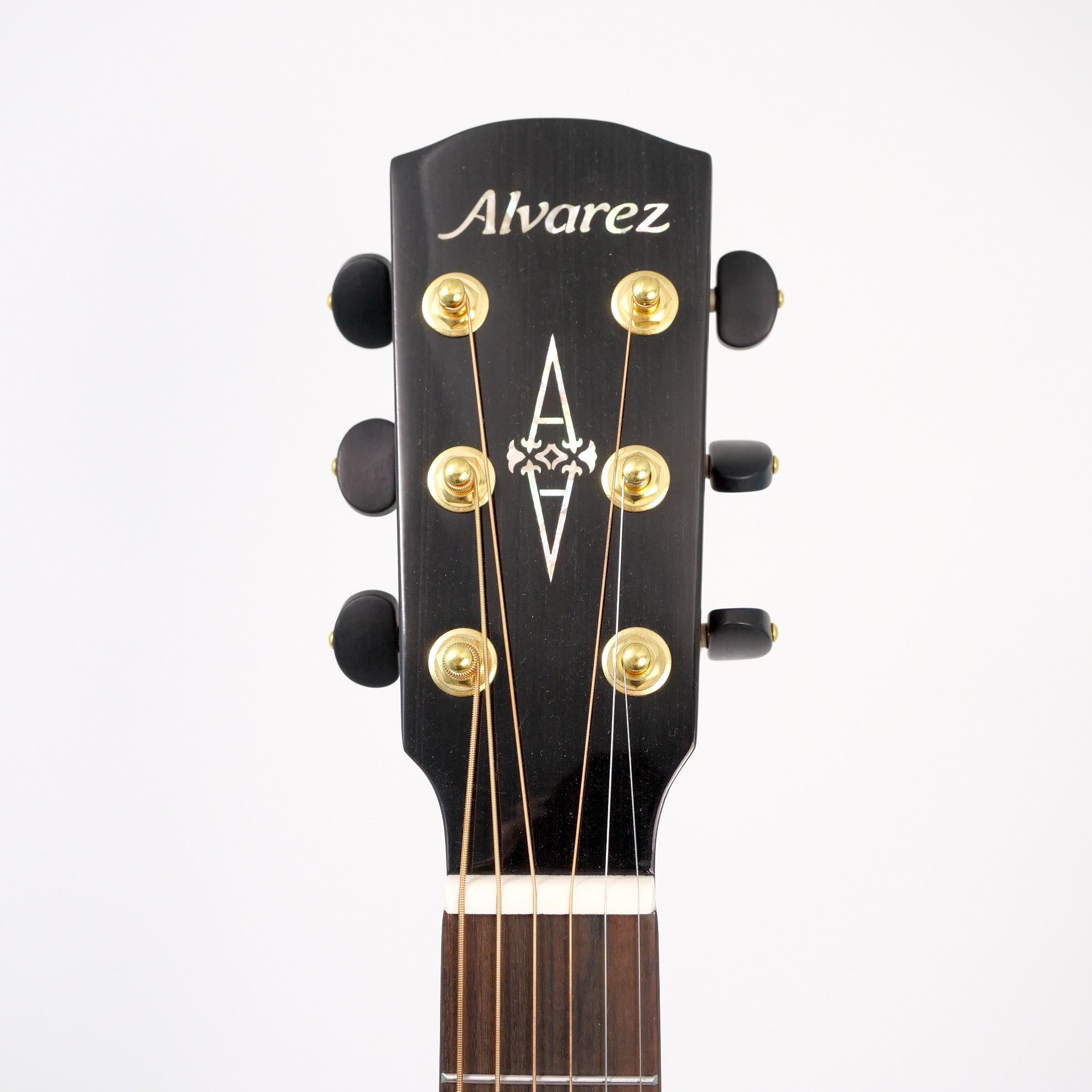 Alvarez Guitars Logo