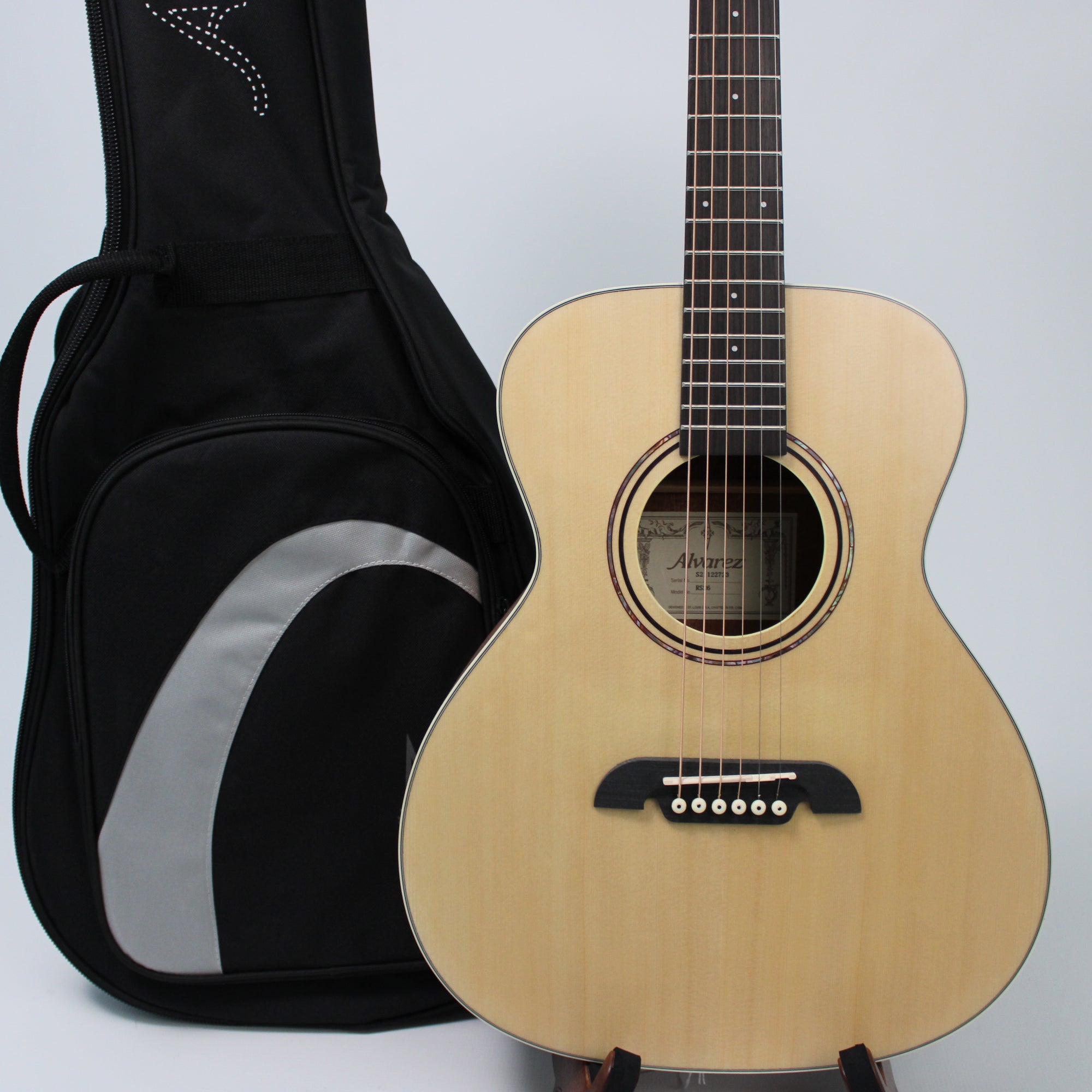Alvarez RS26 Short-Scale Acoustic Guitar with Gigbag