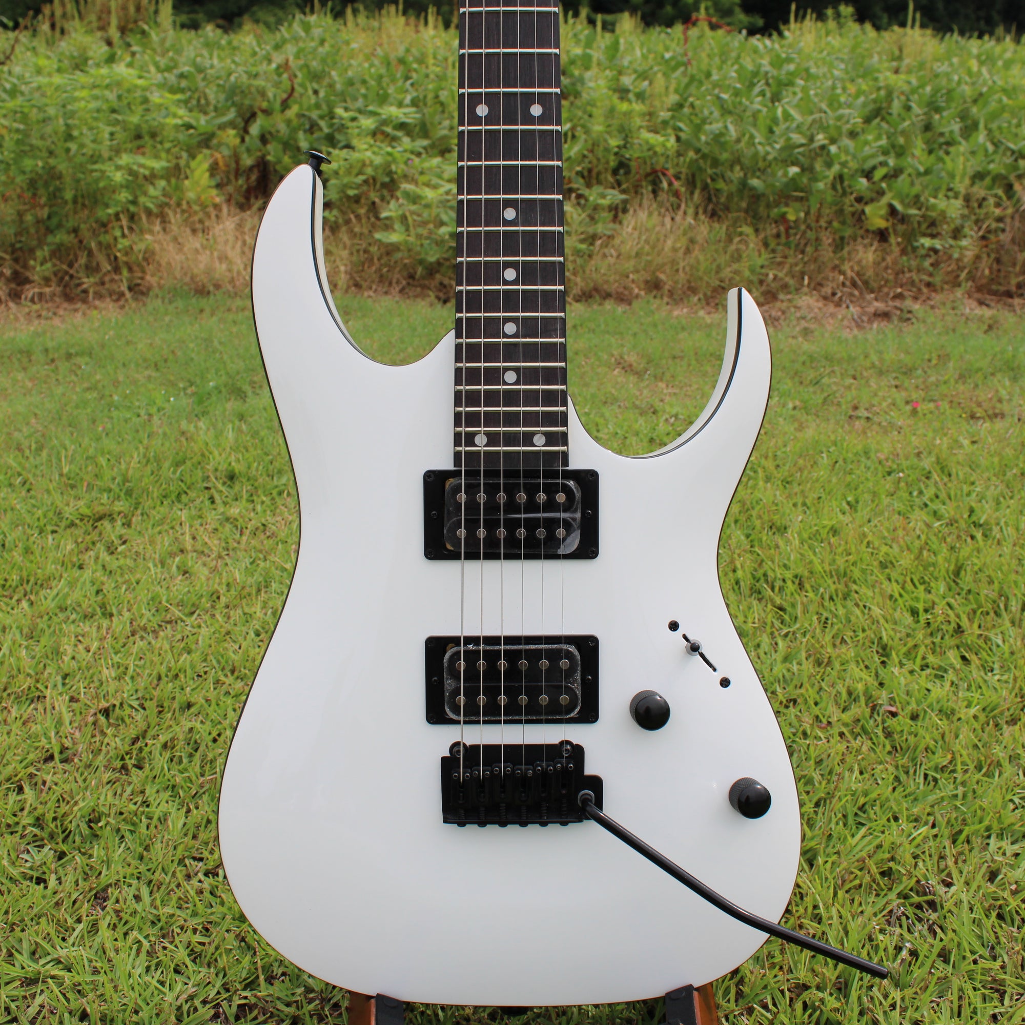 Ibanez GRGA120WH Gio Electric Guitar - White