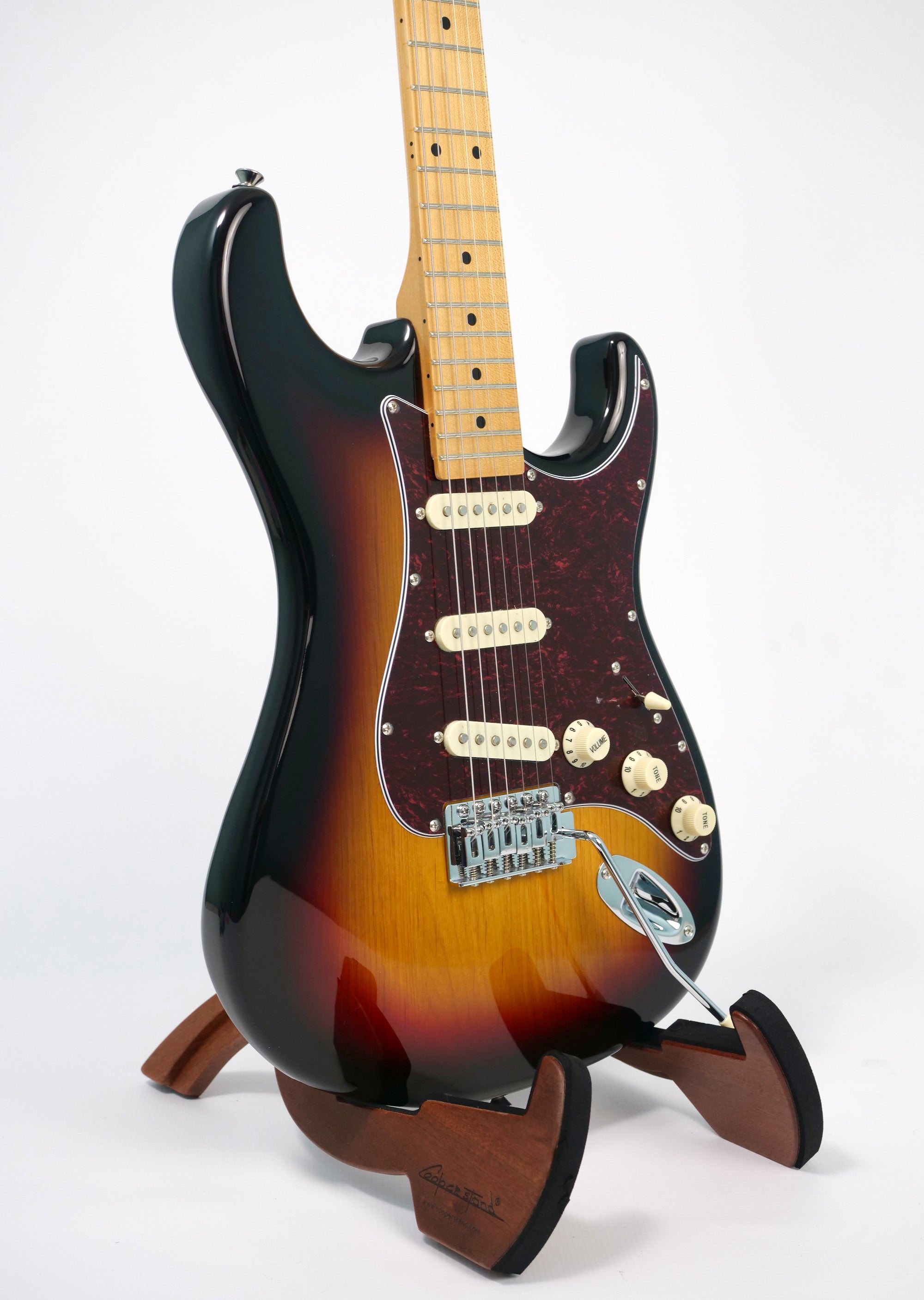 Tagima TG-530 Strat-Style Electric Guitar - Sunburst TG-530-SB-LF/TT Left Side